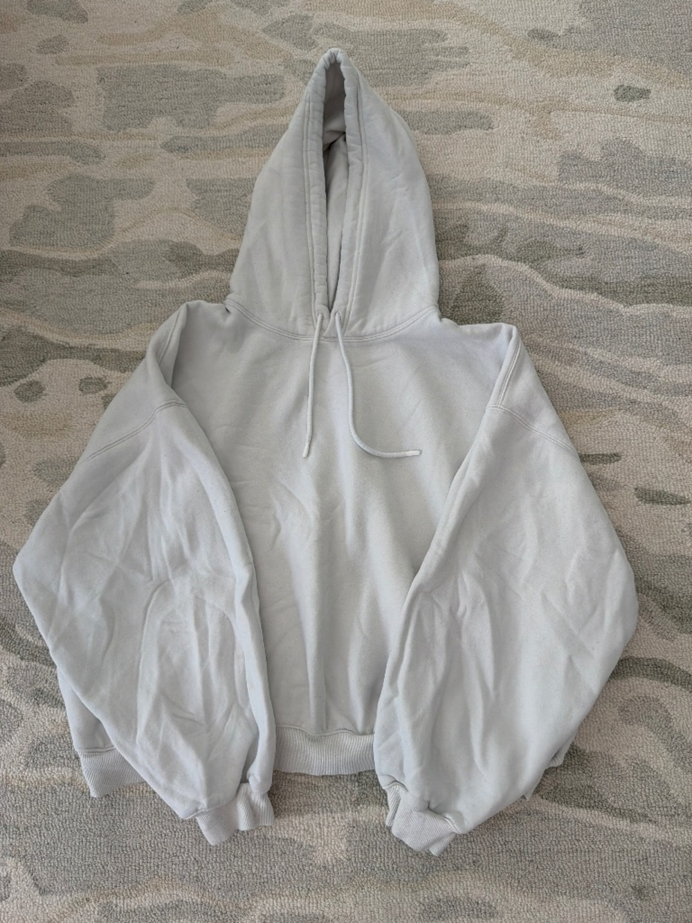 TNA Aritzia Mega Fit Cozy Fleece Hoodie Size XL in Off White